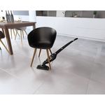 ERG34_ELUX_ErgoRapido_Lifestyle_3Q_EbonyBlack_LAM_RGB--14-