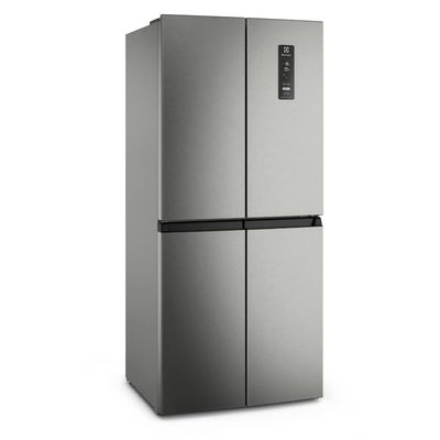 Refrigerator_ERQU40E3HWS_Perspective_Electrolux-7000x7000