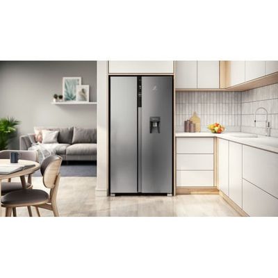 Refrigerator_ERSA53V3HDS_Environment_Electrolux_Spanish-500x500.jpg