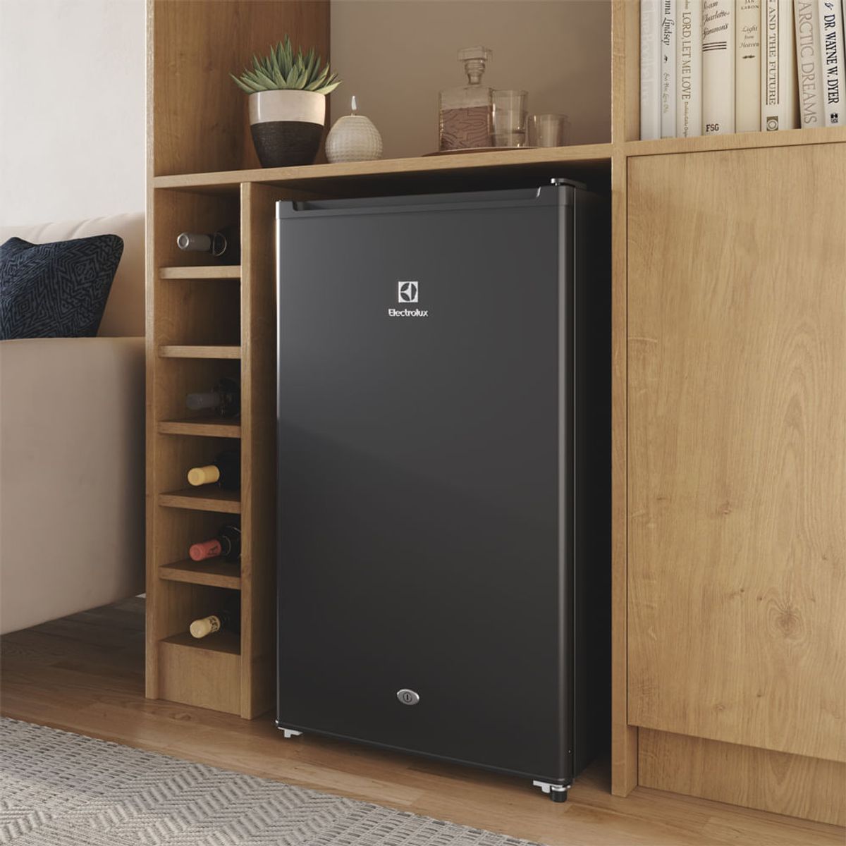 Minibar_ERD090G3HWB_Environment_Square_Electrolux_Portuguese