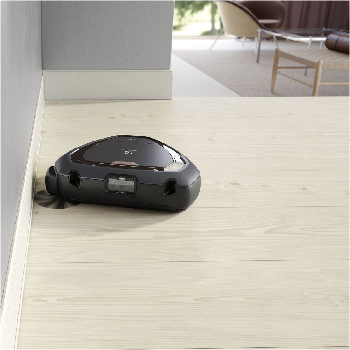 aspiradora-pure-robotica-electrolux-PI92-4SGM-negro-ambientada-6