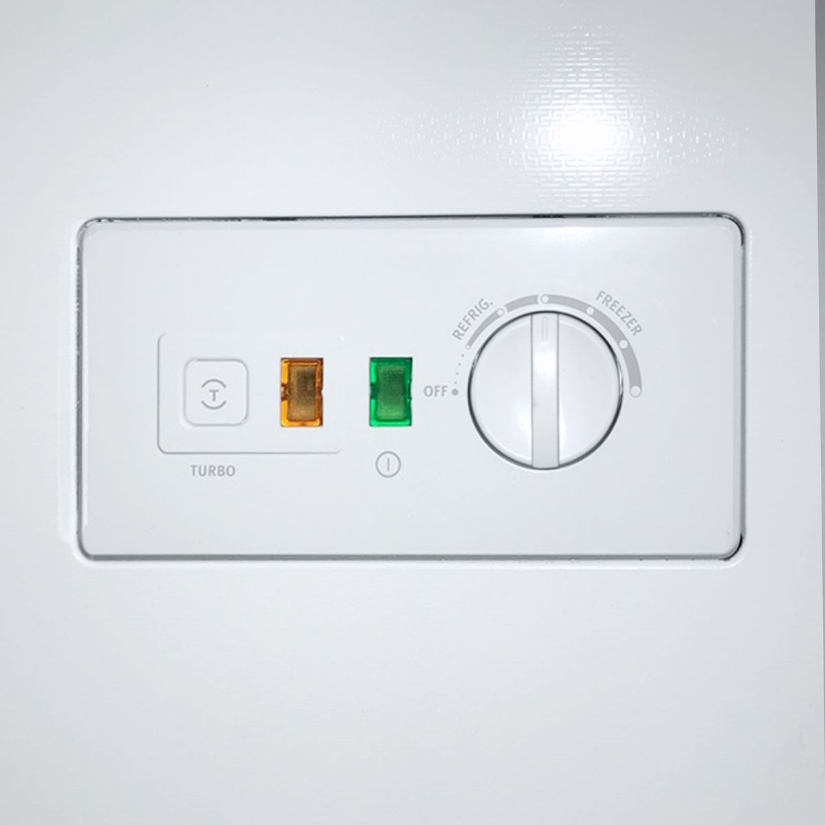 EFCC32C3HQW_congelador-horizontal-frost-blanco-318litros_electrolux__blanco_detalle-4