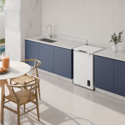 Freezer_EFH10S3C5AW_Ambience_Electrolux_Spanish-1000x1000.raw