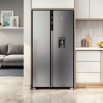 Refrigerator_ERSA53V3HDS_Environment_Square_Electrolux_Spanish-1000x1000
