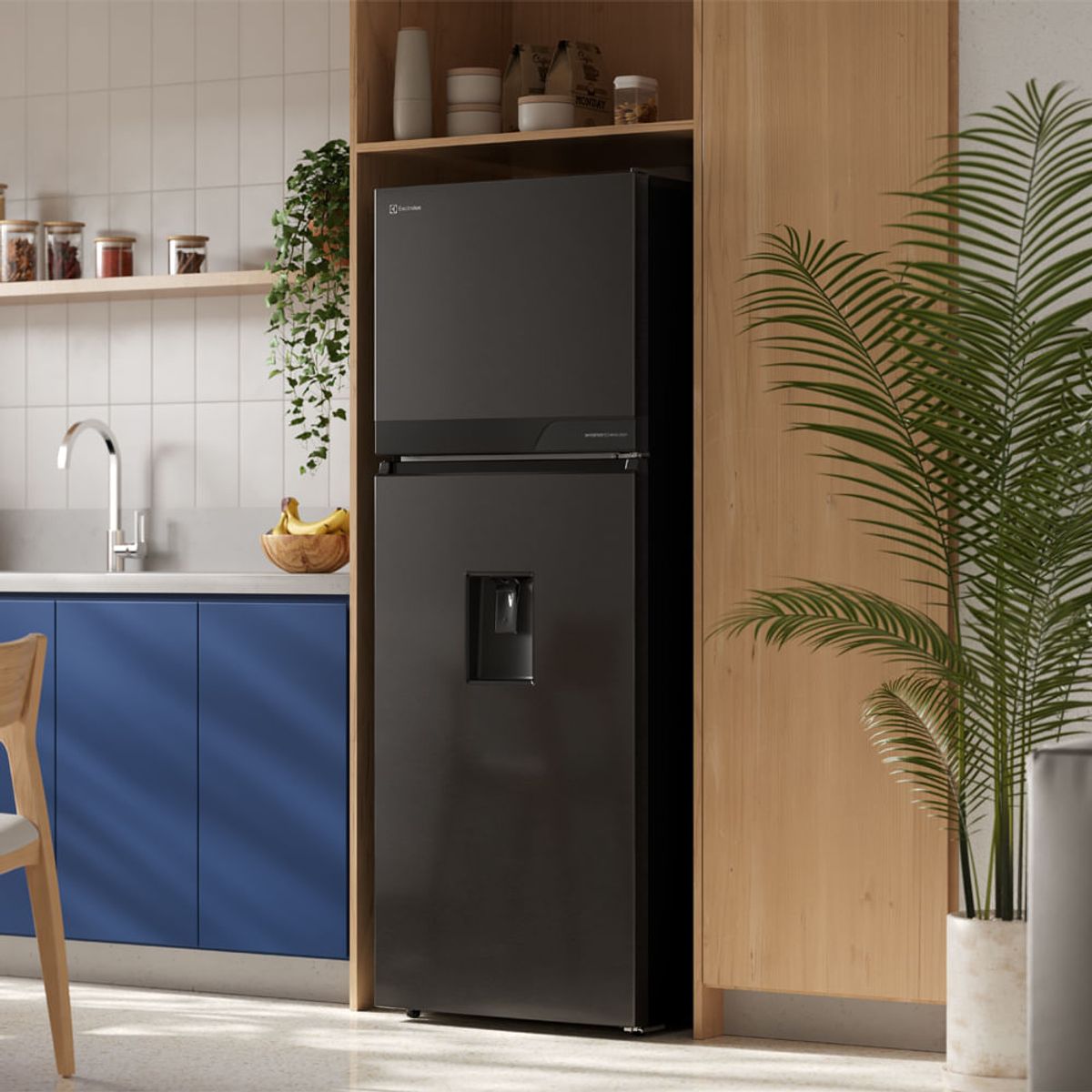 Refrigerator_ERT34A3C6DC_Environment_Square_Electrolux_Spanish-1000x1000.raw