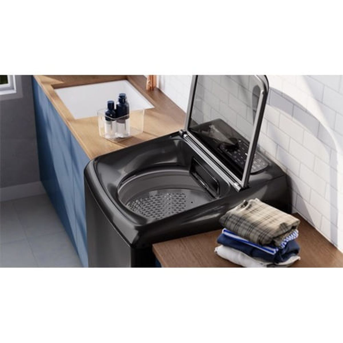 WashMachine_EWIY19F6XSZB_Environment_02_Black_Electrolux_Spanish-500x500