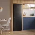 Refrigerator_ERB25A3C5AB_Environment_Electrolux_1000x1000-1000x1000